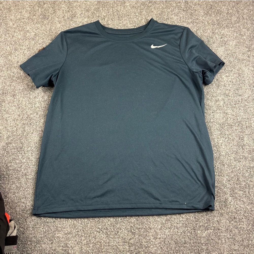 NIKE Women’s The Nike Tee Navy Blue T-Shirt Dri-Fit Shirt size: Medium